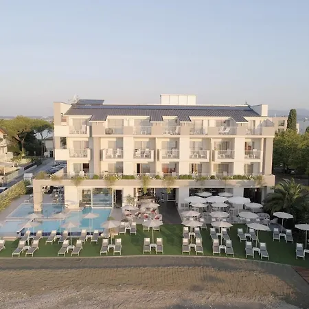 Ocelle Thermae&spa (adults Only) 4* 西尔米奥奈